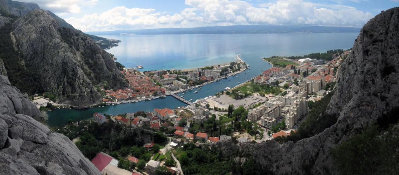 Apartment Zizi Omiš Exteriér fotografie