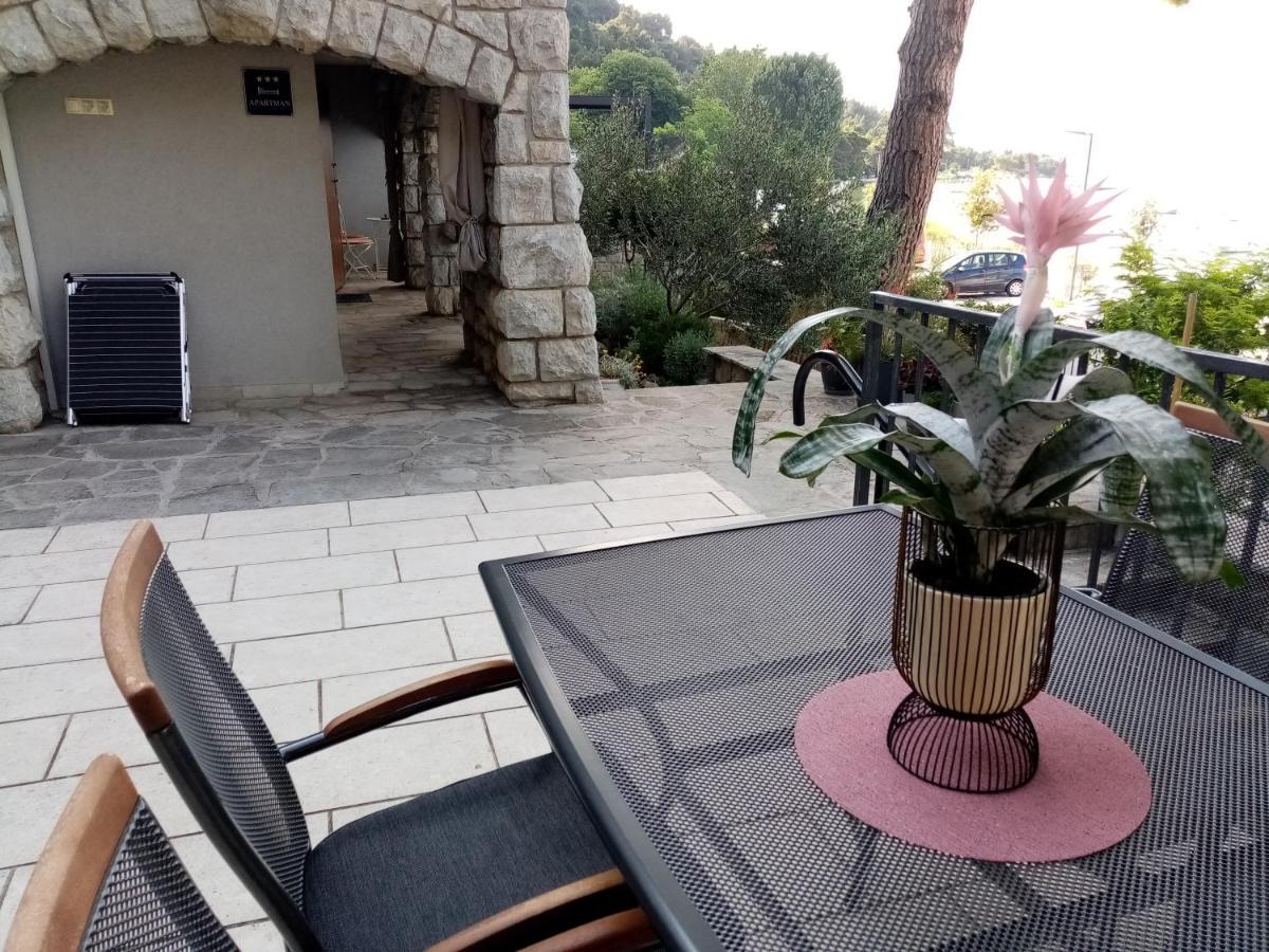 Apartment Zizi Omiš Exteriér fotografie