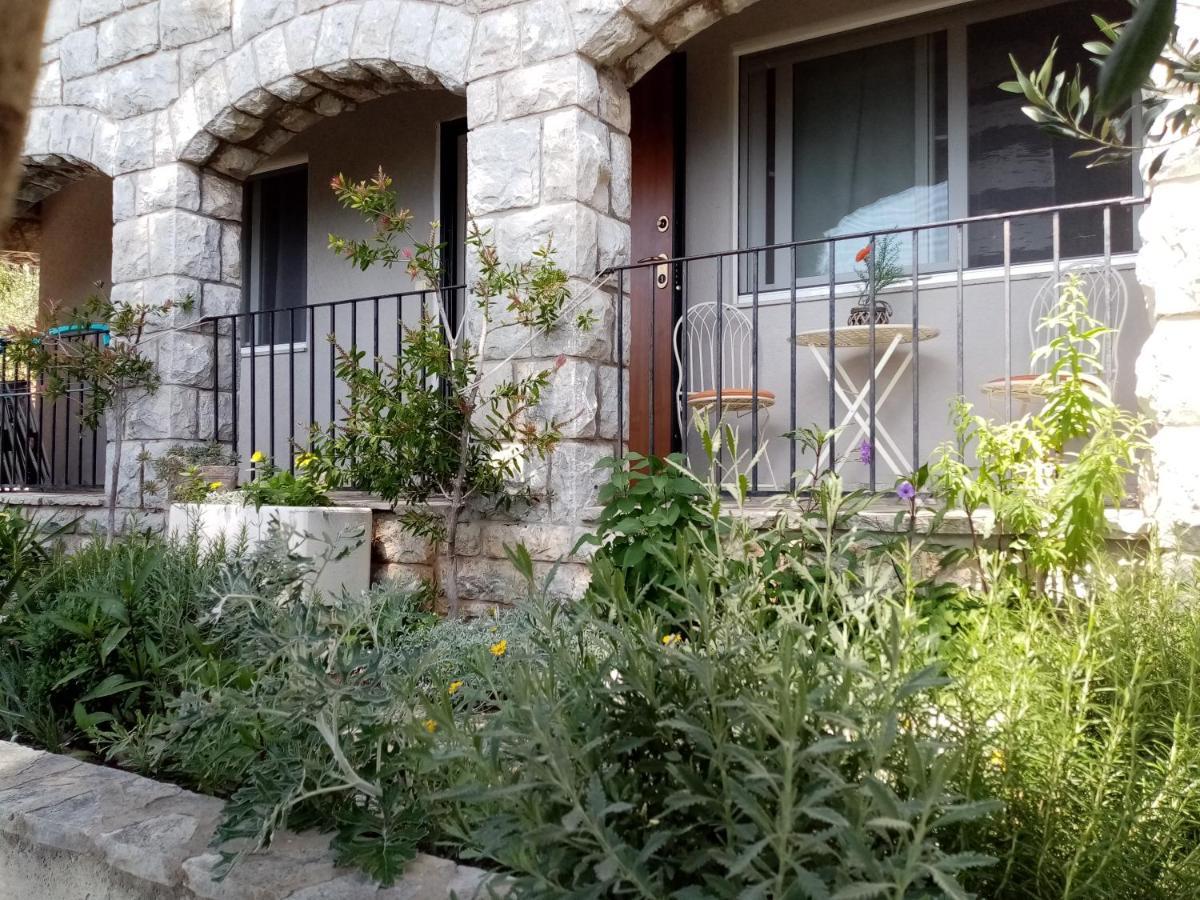Apartment Zizi Omiš Exteriér fotografie